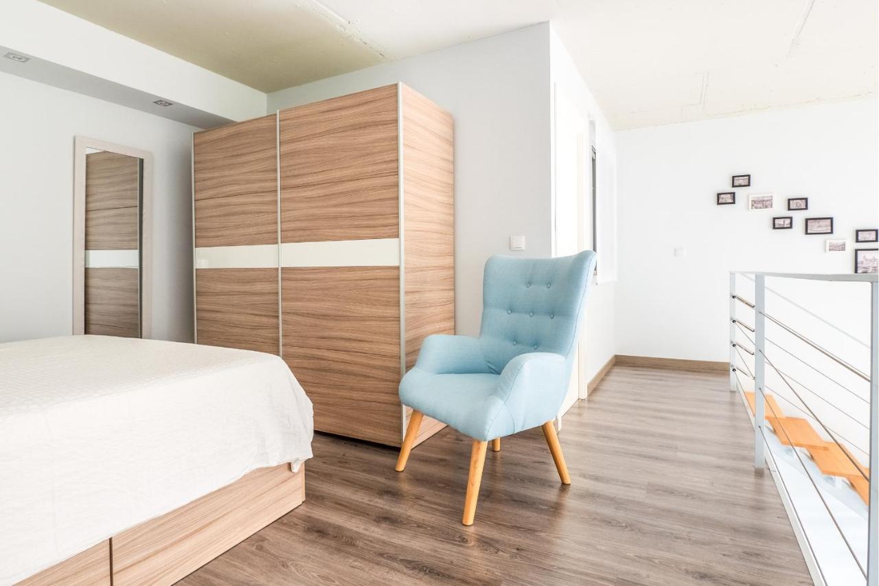 El Ventero Apartment - Elegante Apt Para 5 Con Terraza, Wi-Fi Y Aparcamiento En La Calle Camarma de Esteruelas Exteriör bild